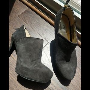 Nine West Gray Heeled Booties